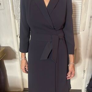 Max Mara Classic Blk Wrap Dress – Size 8 – Model #12212191 – Timeless Elegance